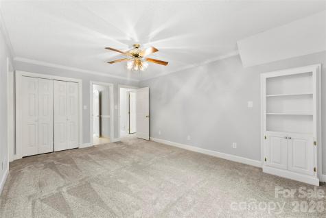 1505 N Cansler Street N Kings Mountain NC 28086