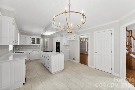 1505 N Cansler Street N Kings Mountain NC 28086