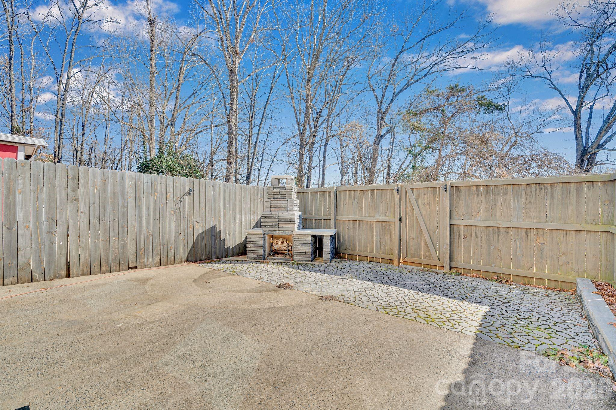 8308 Knights Bridge Road Charlotte NC 28210