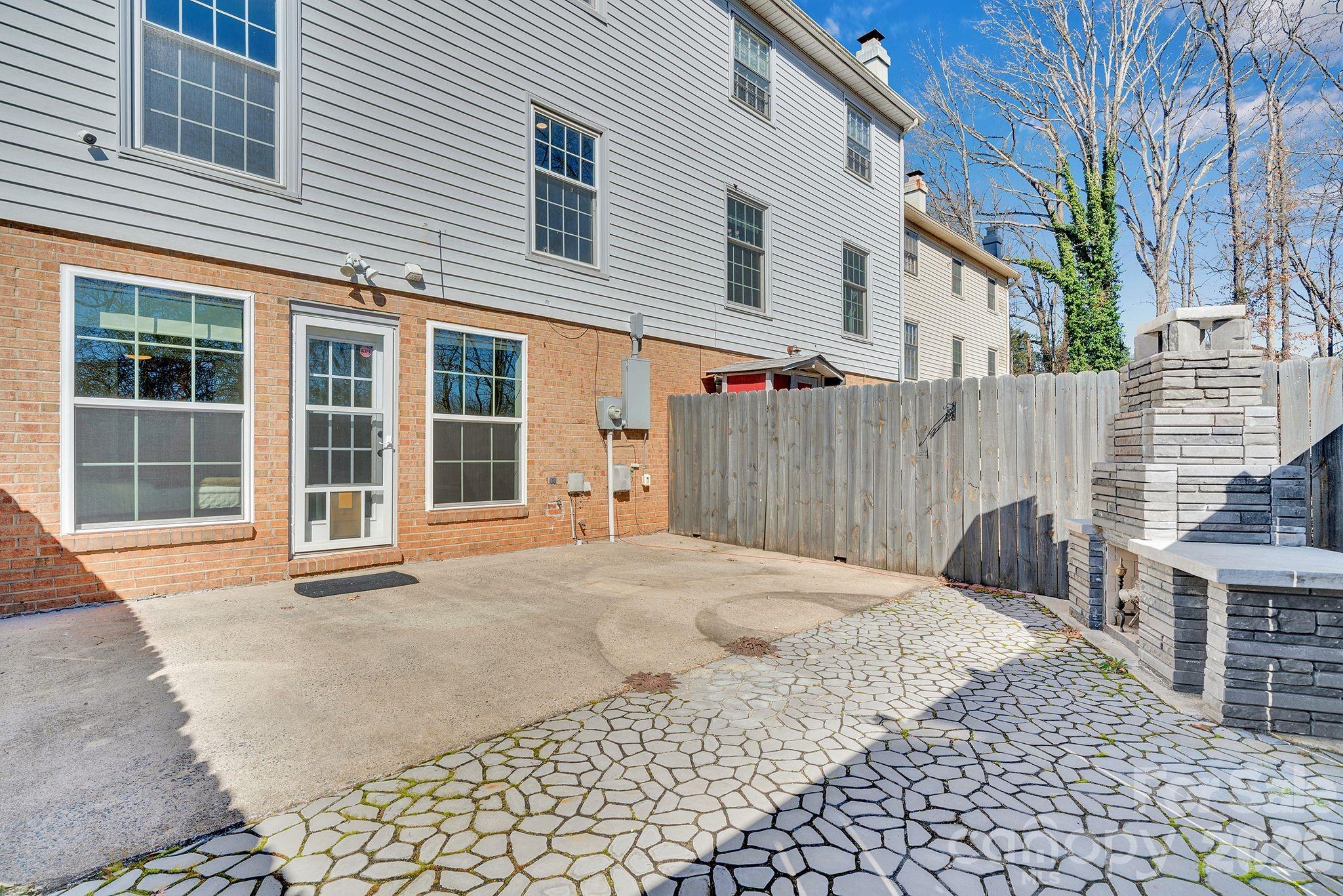 8308 Knights Bridge Road Charlotte NC 28210