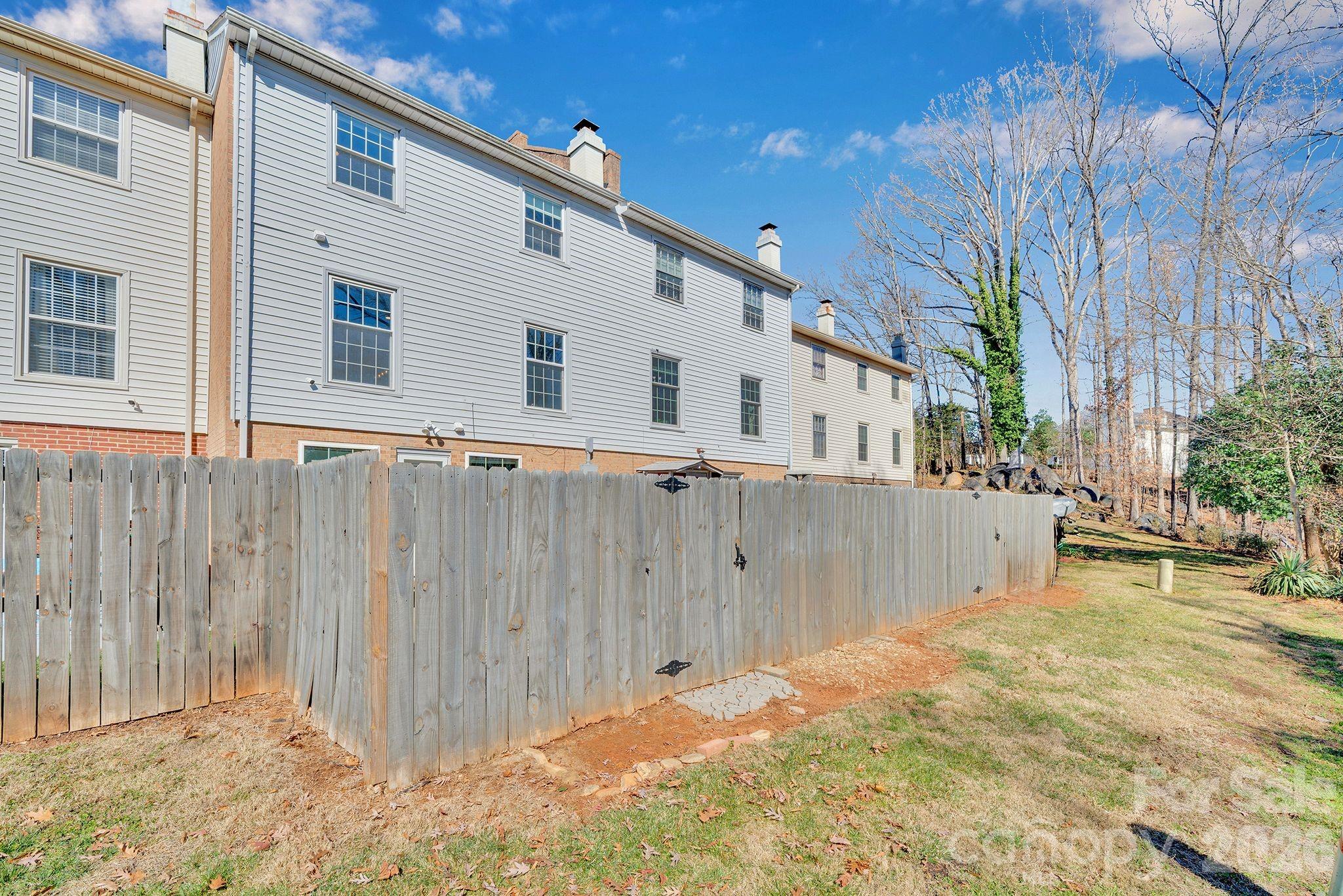 8308 Knights Bridge Road Charlotte NC 28210
