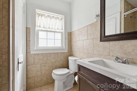 25 Bear Creek Road Asheville NC 28806