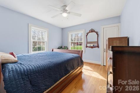 25 Bear Creek Road Asheville NC 28806