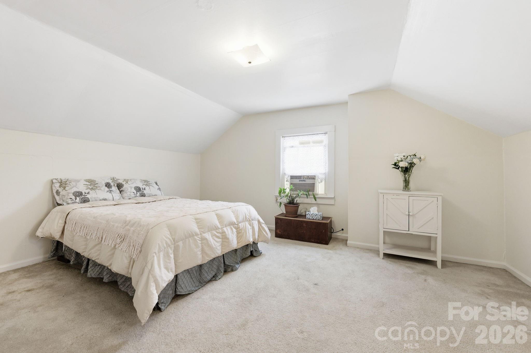 25 Bear Creek Road Asheville NC 28806