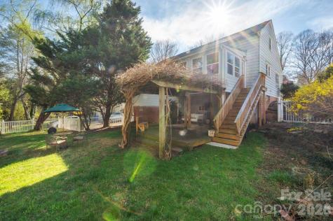 25 Bear Creek Road Asheville NC 28806