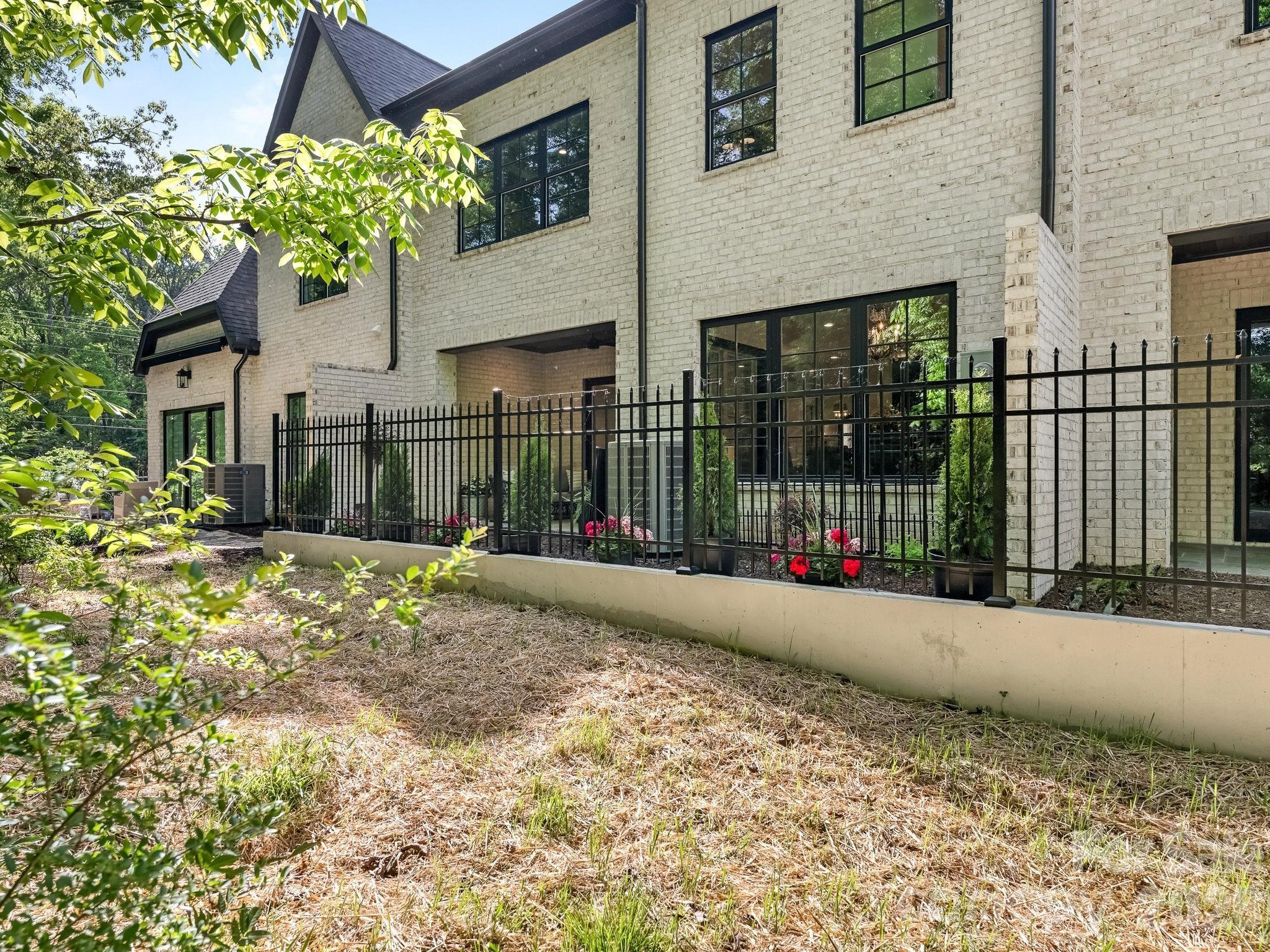 405 Audrey Place Charlotte NC 28226