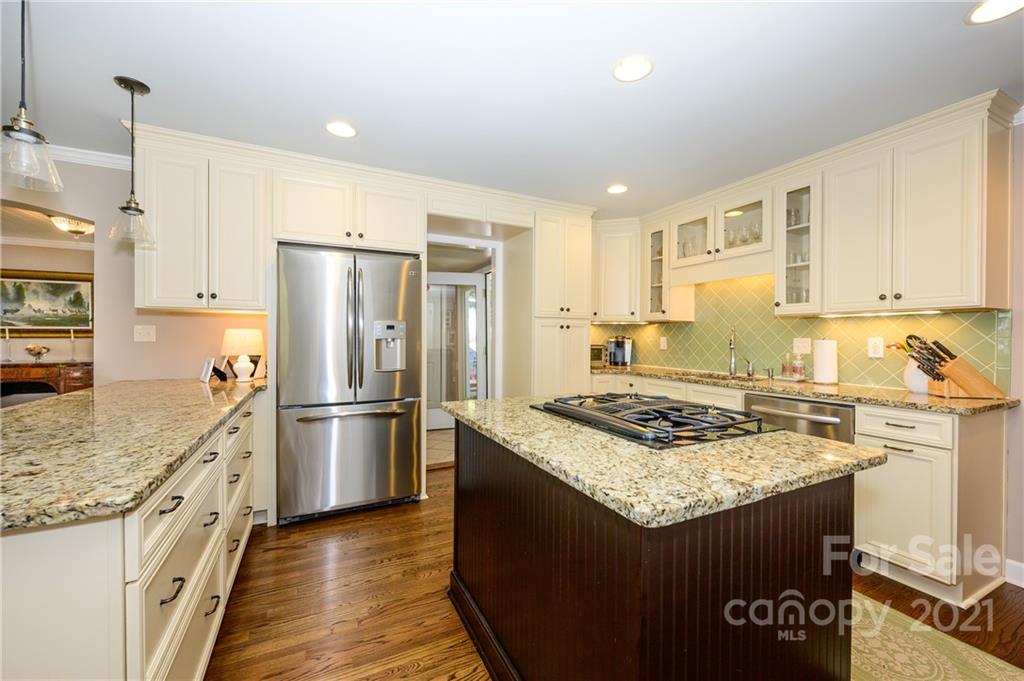 946 Sedgefield Road Charlotte NC 28209