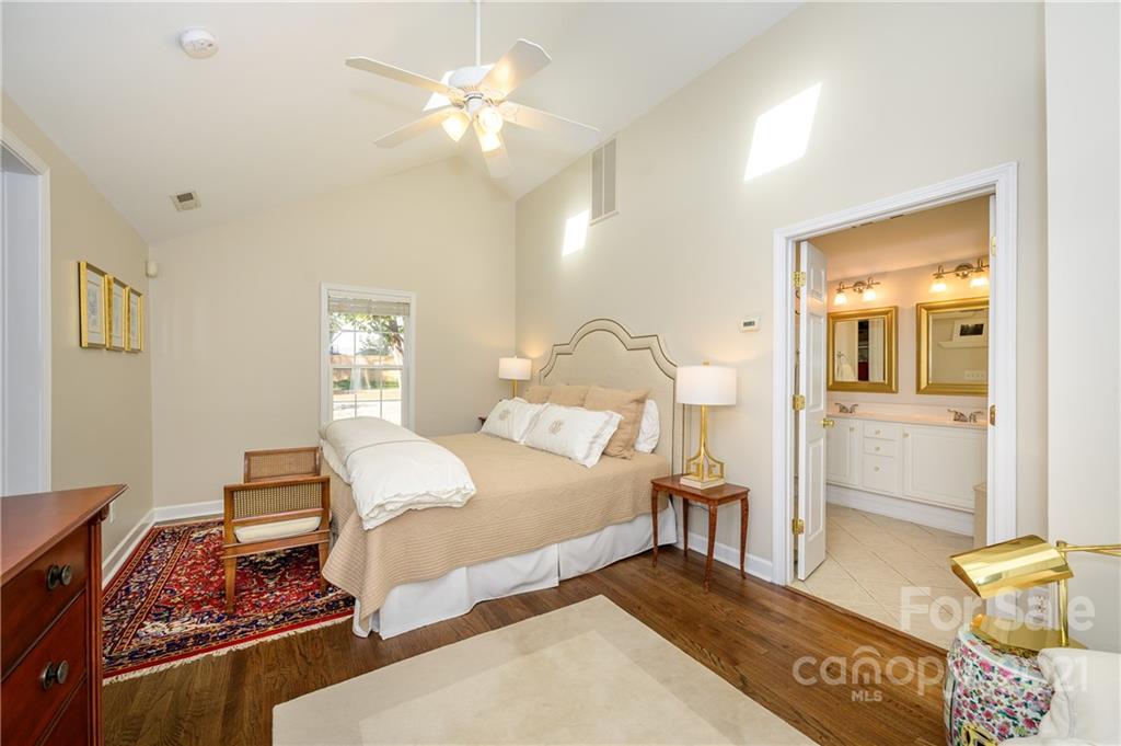 946 Sedgefield Road Charlotte NC 28209