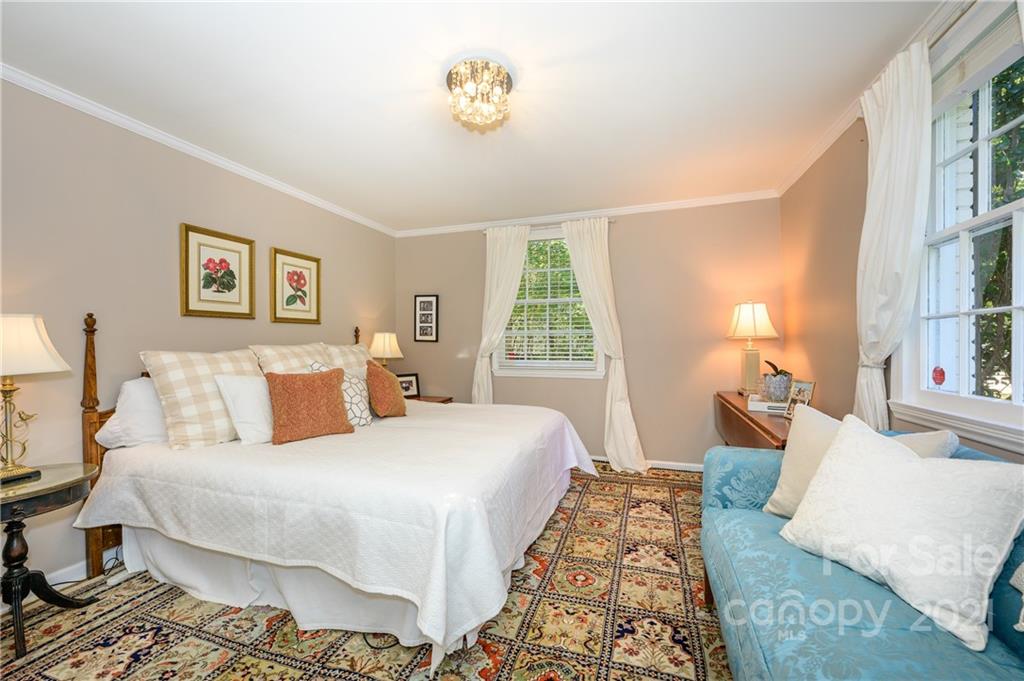 946 Sedgefield Road Charlotte NC 28209