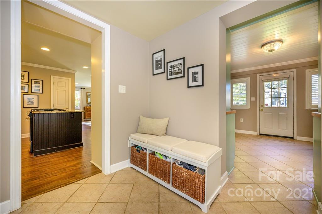 946 Sedgefield Road Charlotte NC 28209