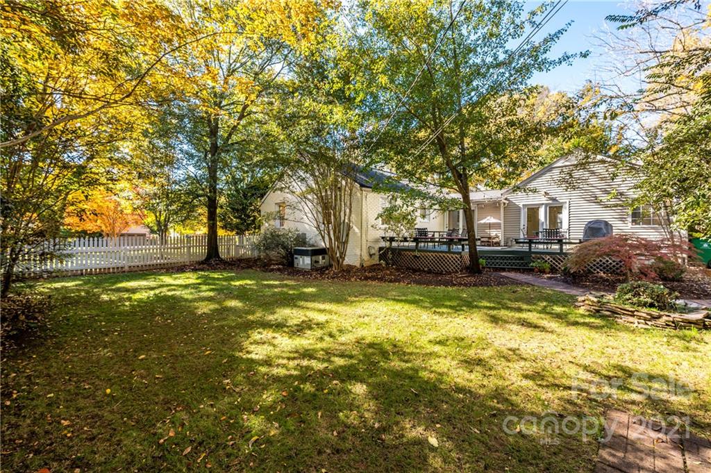 946 Sedgefield Road Charlotte NC 28209