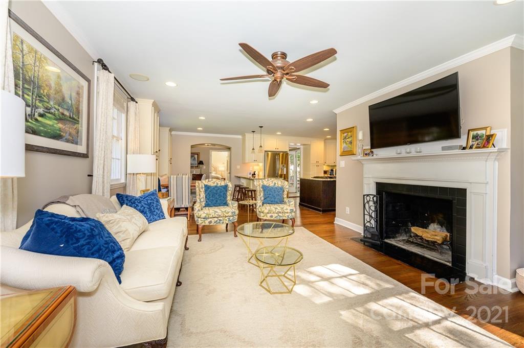 946 Sedgefield Road Charlotte NC 28209