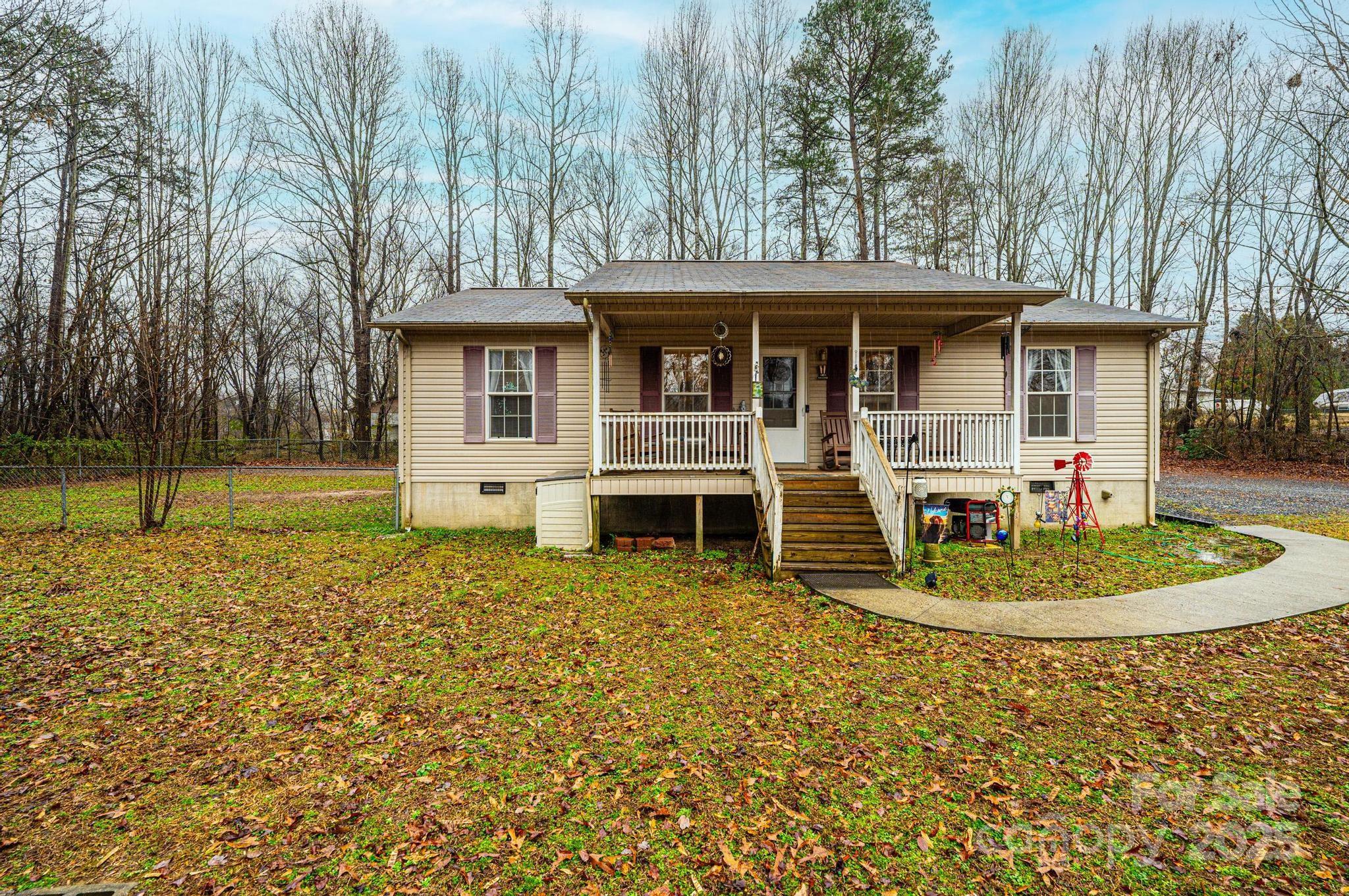 68 37th Street NW Hickory NC 28601