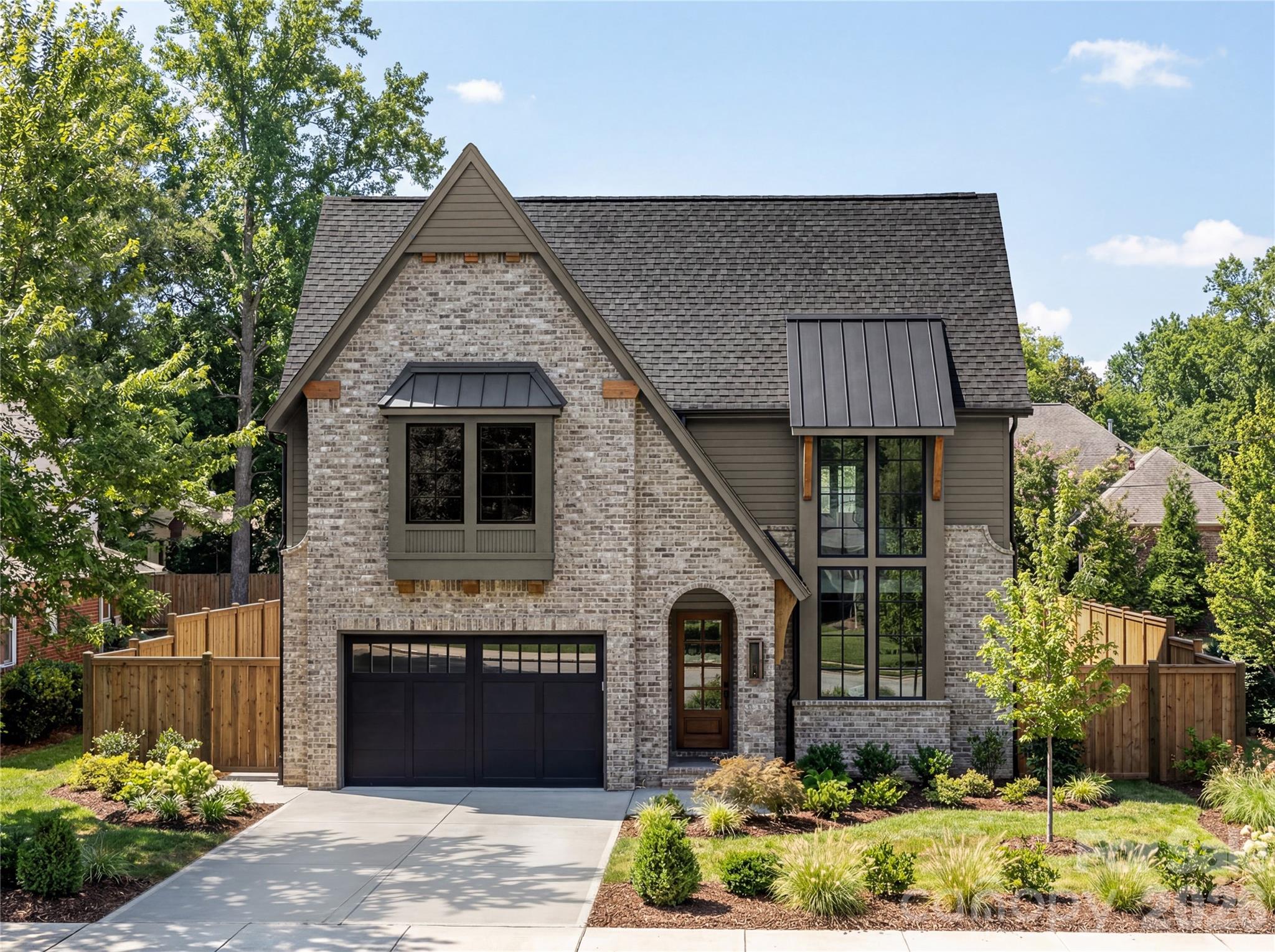 1646 Arnold Drive Charlotte NC 28205