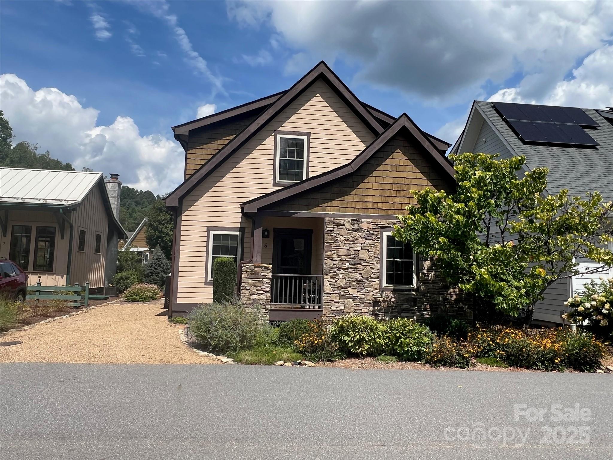 5 Verde Drive Asheville NC 28806