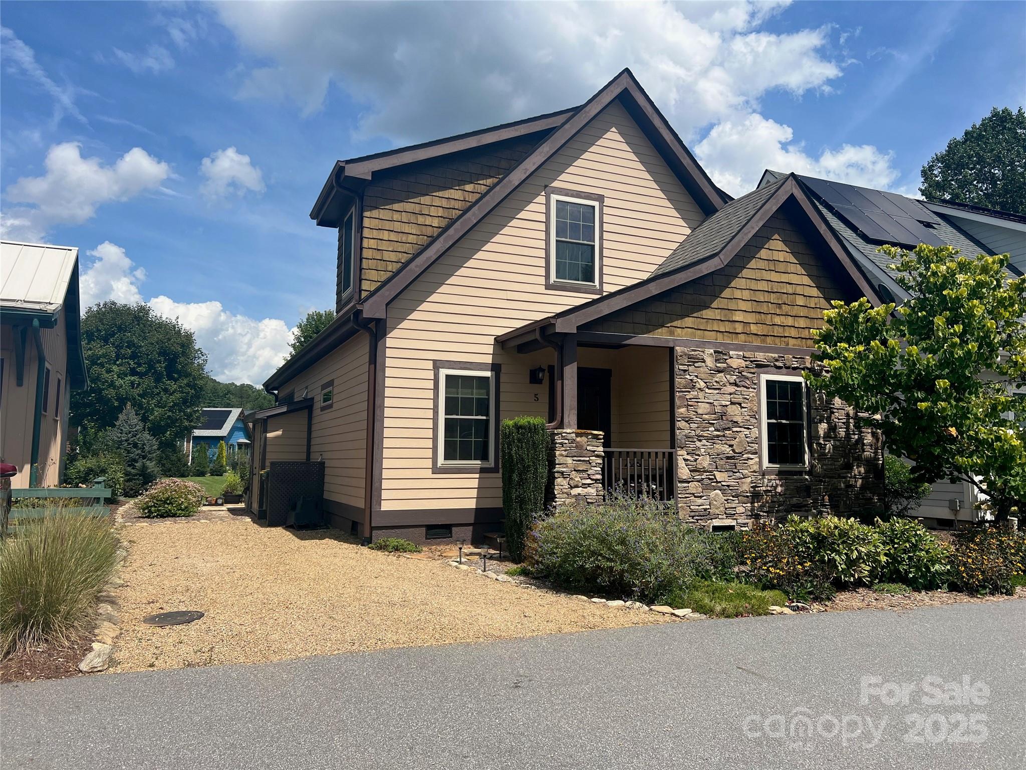 5 Verde Drive Asheville NC 28806