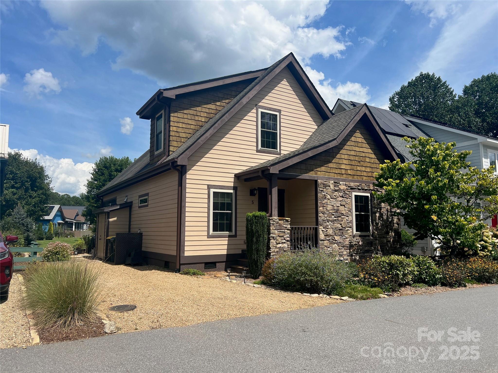 5 Verde Drive Asheville NC 28806