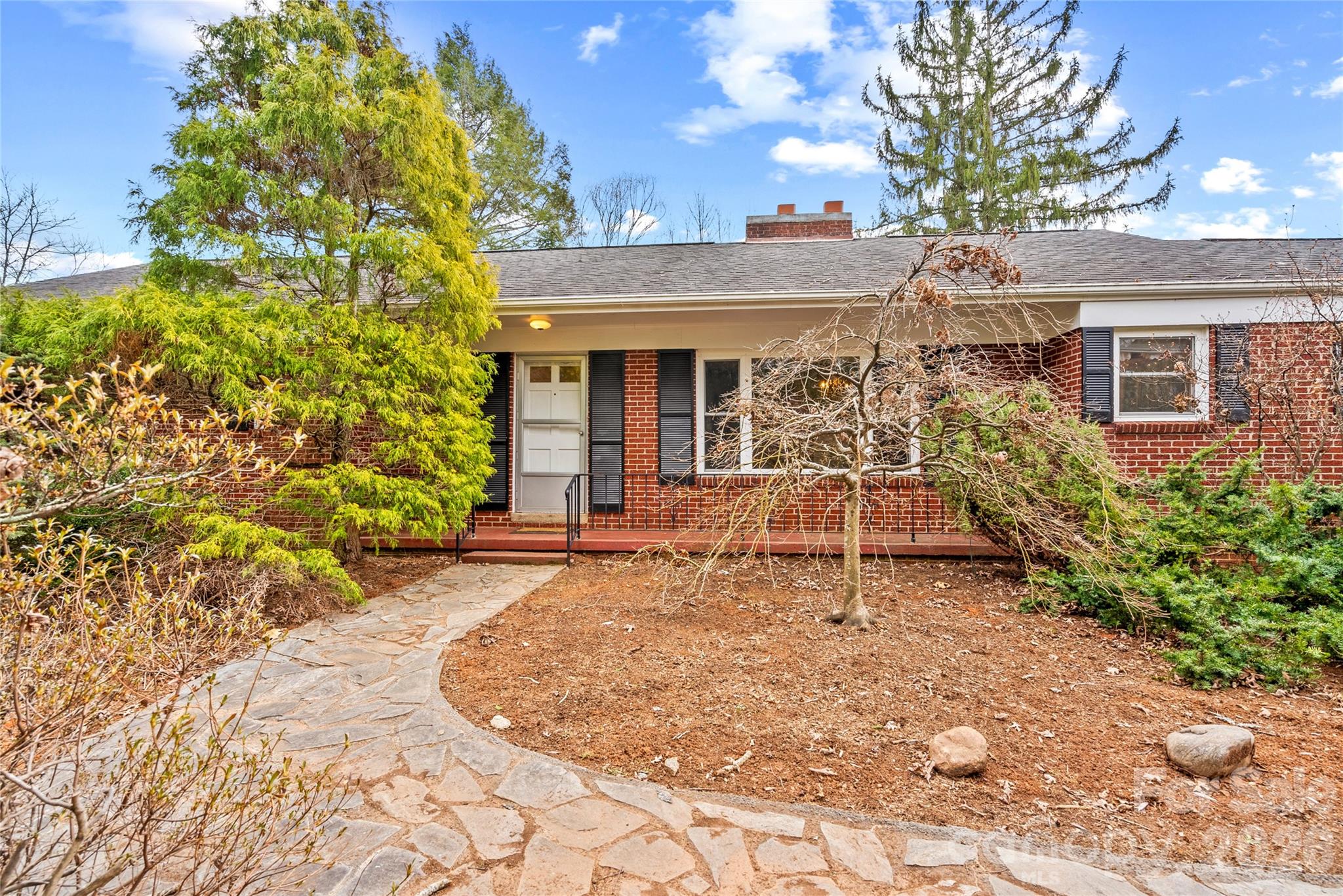 474 N Main Street Mars Hill NC 28754
