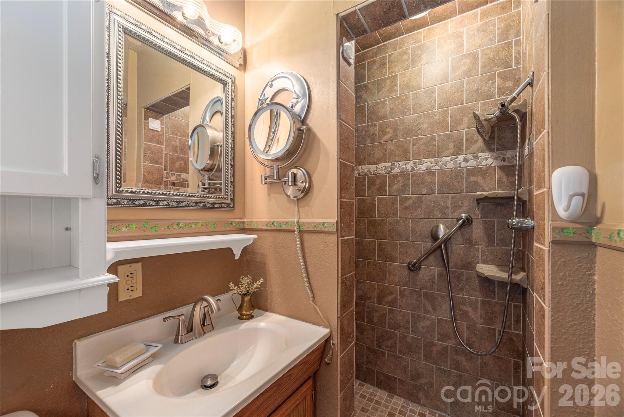 63 Memory Drive Waynesville NC 28786