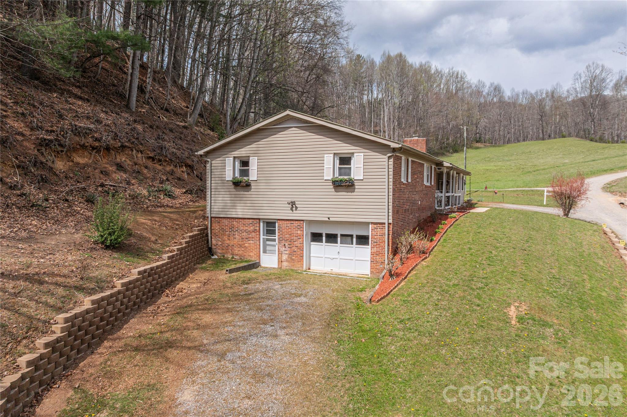 63 Memory Drive Waynesville NC 28786