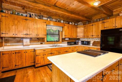 83 Daybreak Ridge Sylva NC 28779