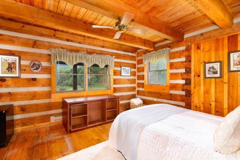 83 Daybreak Ridge Sylva NC 28779