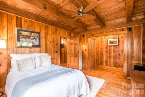 83 Daybreak Ridge Sylva NC 28779