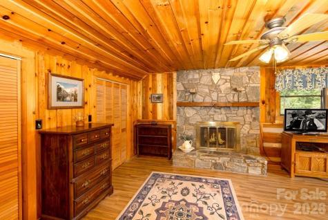 83 Daybreak Ridge Sylva NC 28779