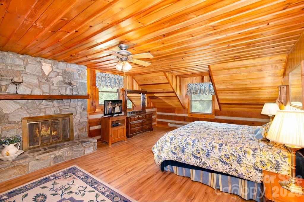 83 Daybreak Ridge Sylva NC 28779