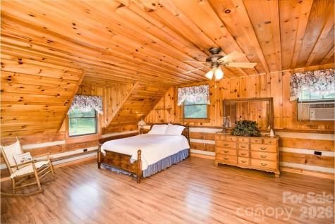 83 Daybreak Ridge Sylva NC 28779