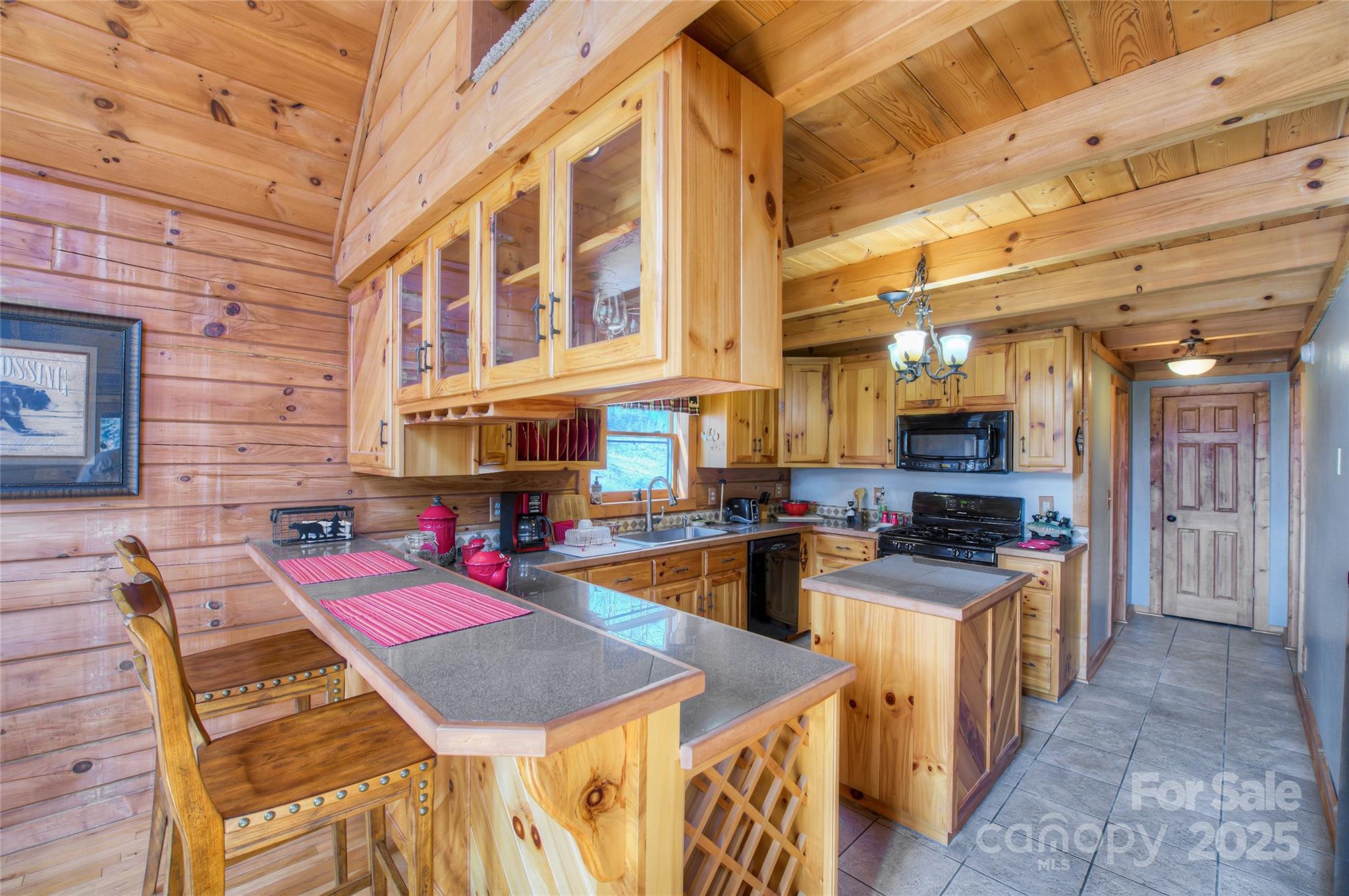 128 Kona Road Bakersville NC 28705