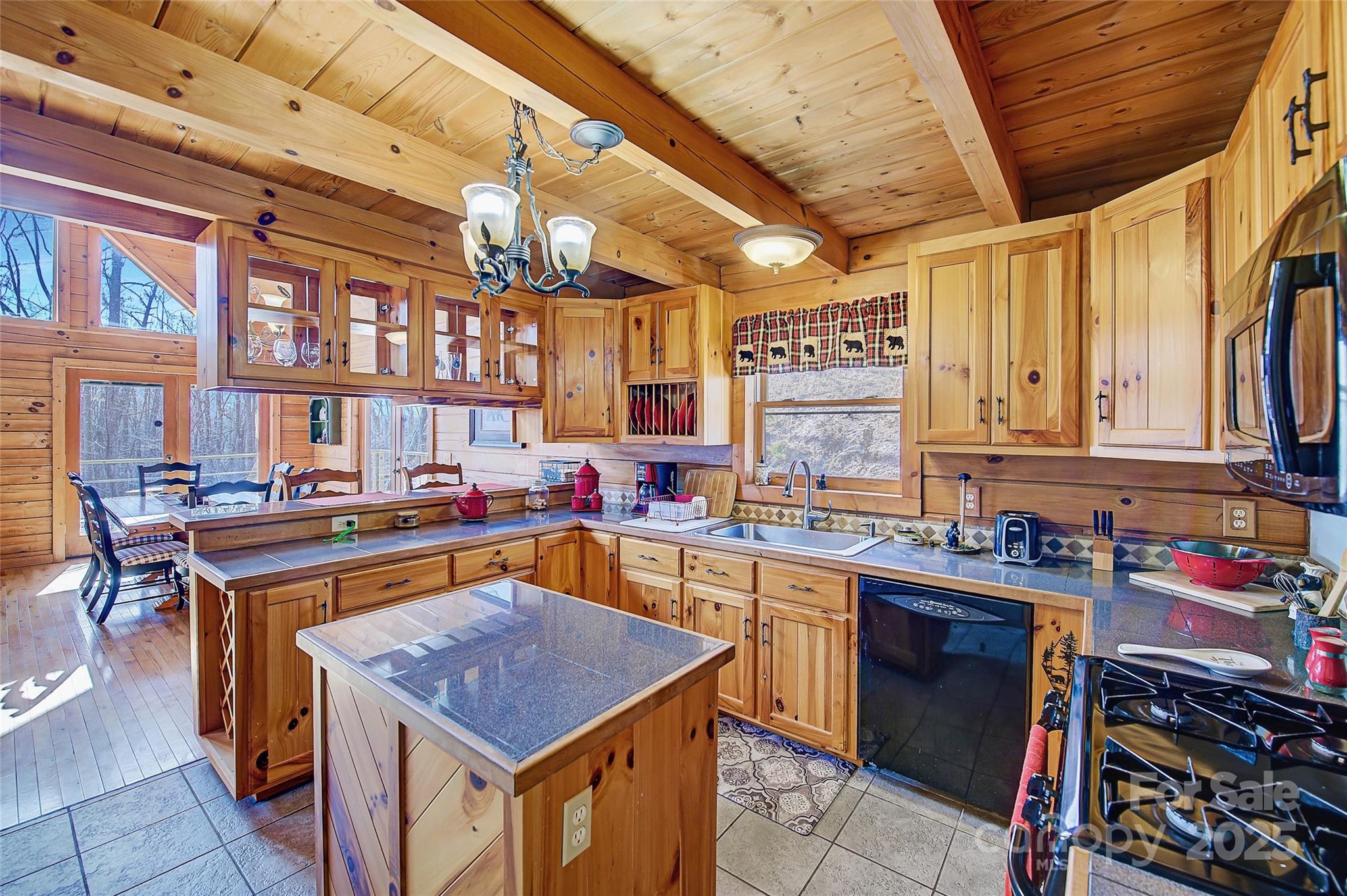 128 Kona Road Bakersville NC 28705