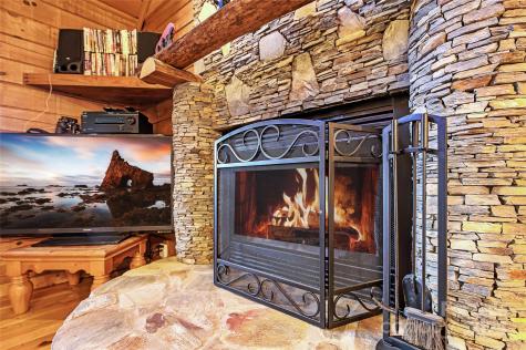 128 Kona Road Bakersville NC 28705