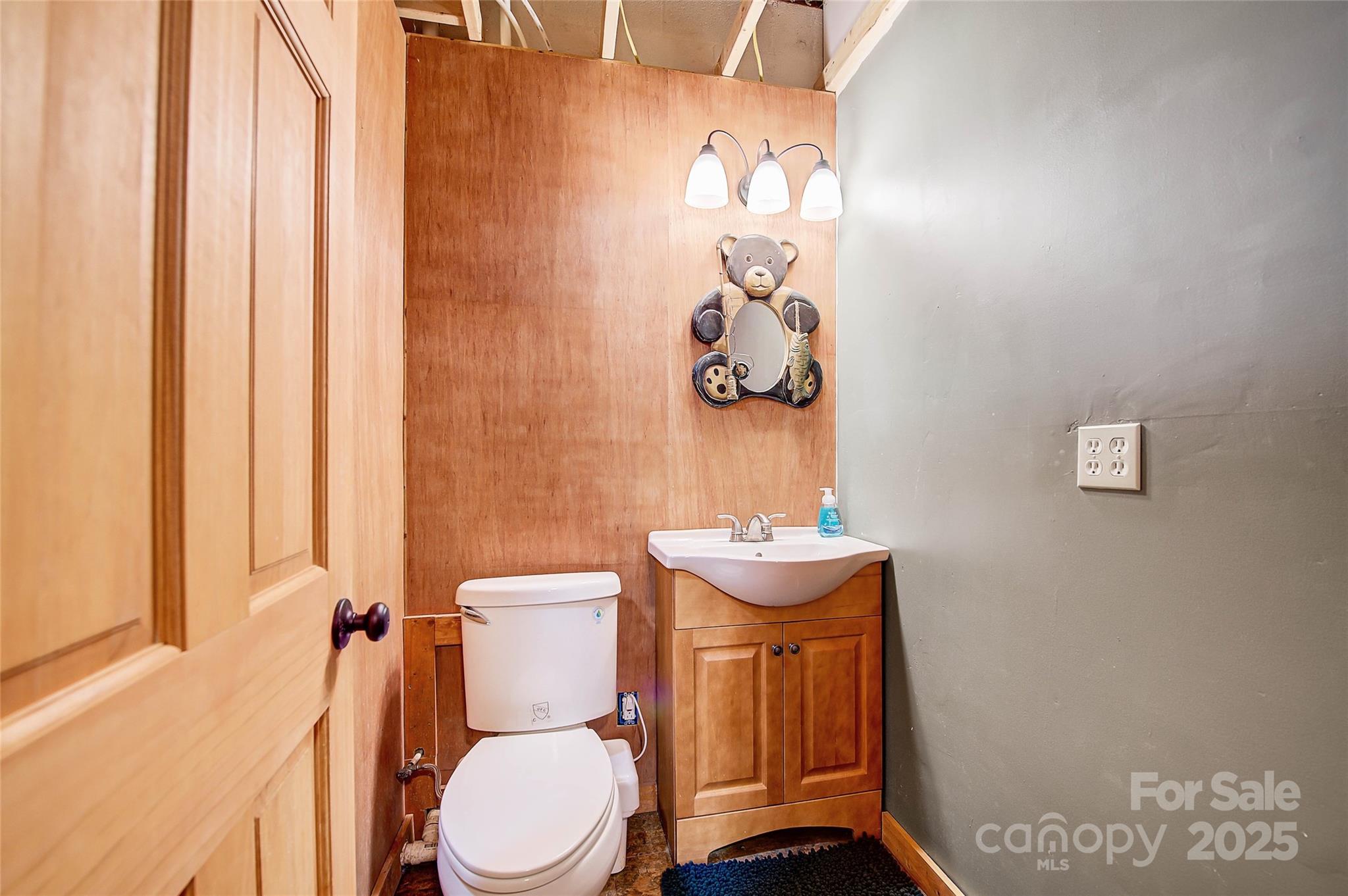 128 Kona Road Bakersville NC 28705