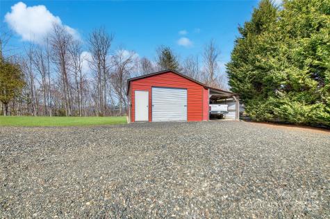 128 Kona Road Bakersville NC 28705