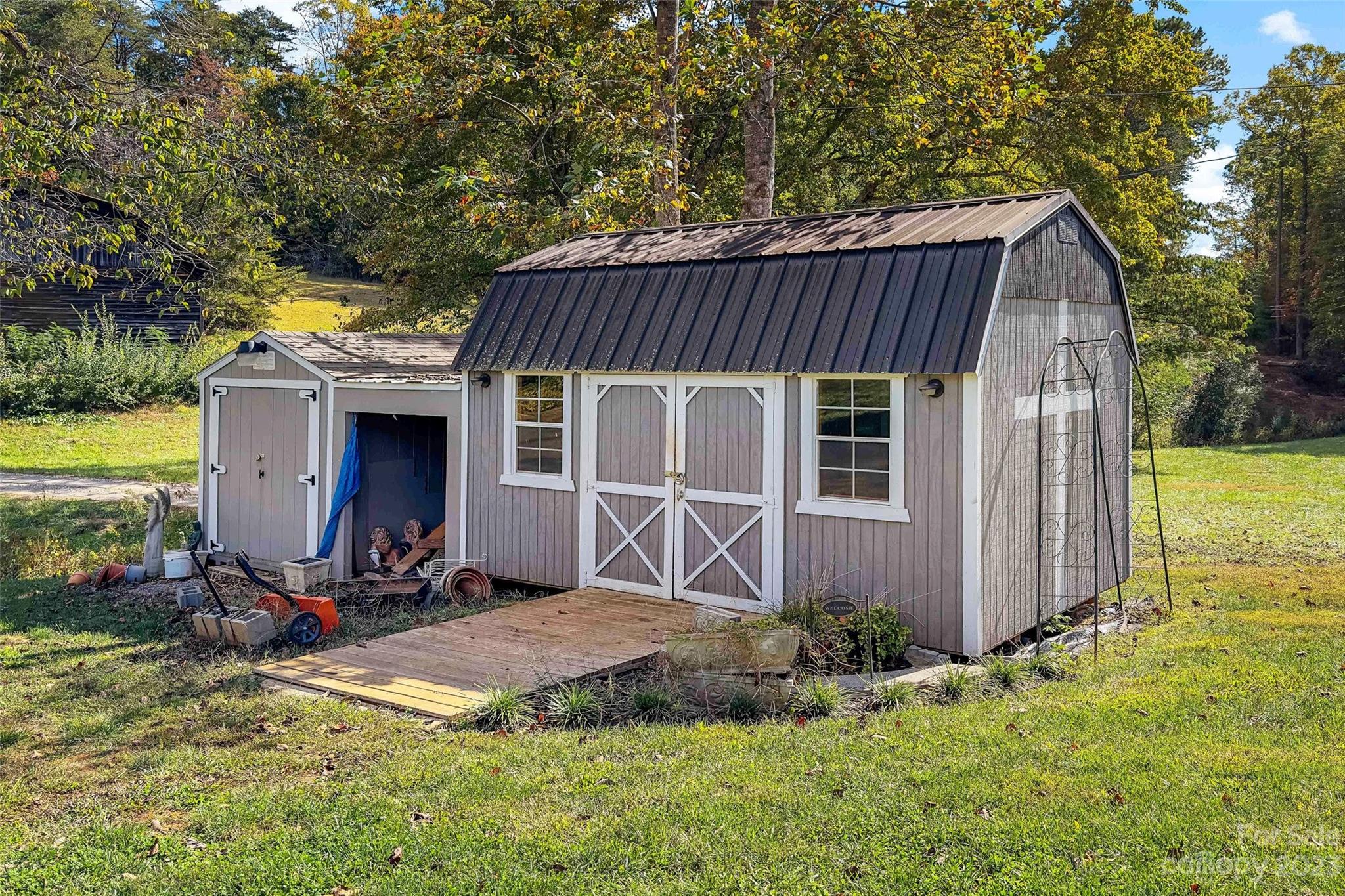 6525 Sugar Hill Road Marion NC 28752