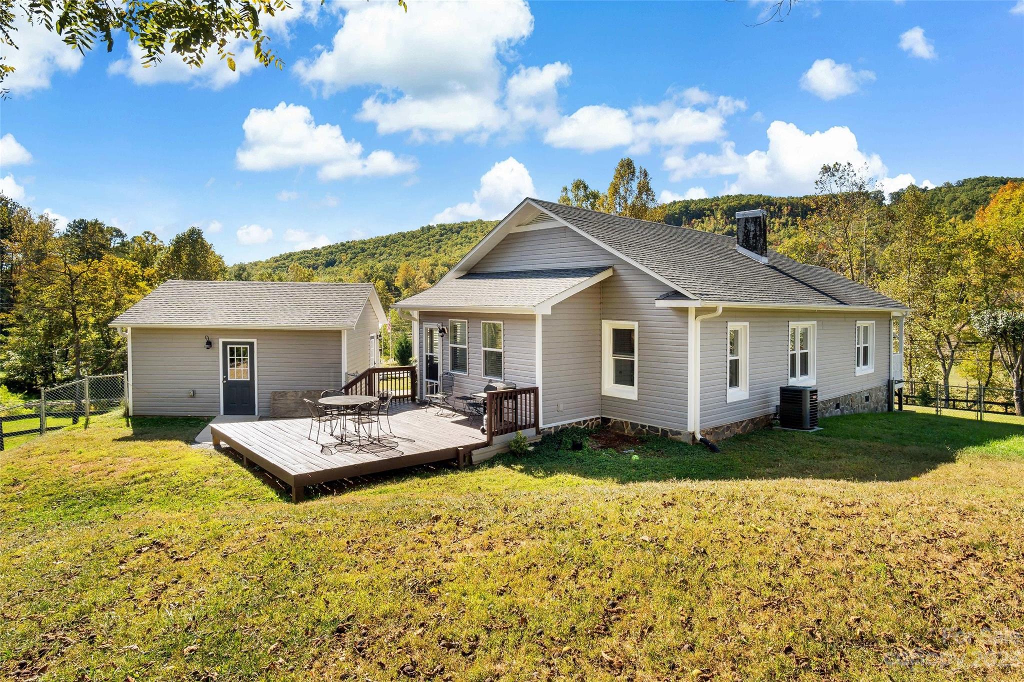 6525 Sugar Hill Road Marion NC 28752