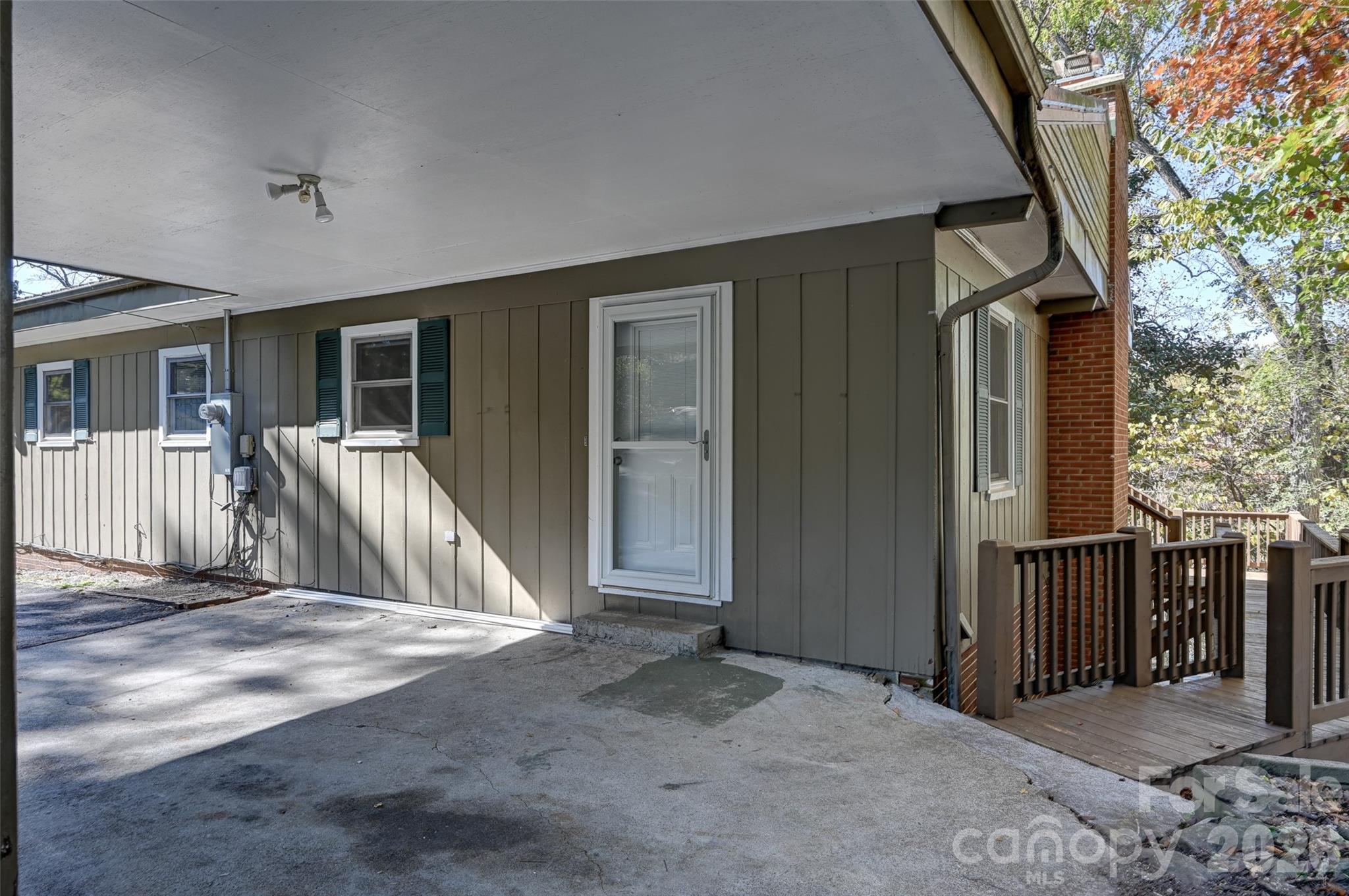 22 E Shore Drive Asheville NC 28805