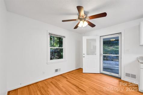 22 E Shore Drive Asheville NC 28805