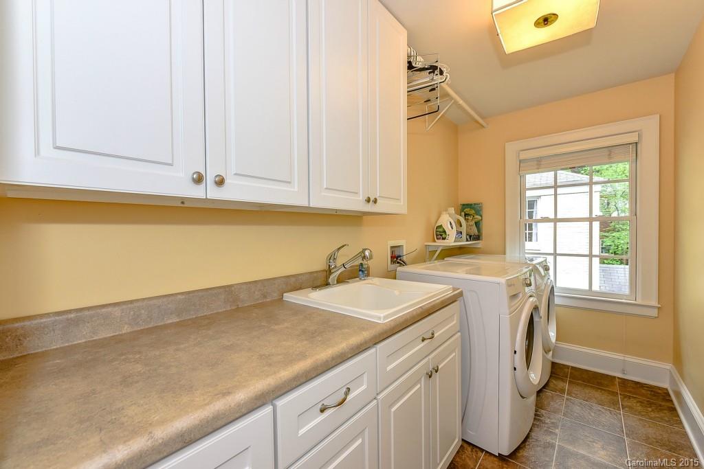 917 Romany Road Charlotte NC 28203