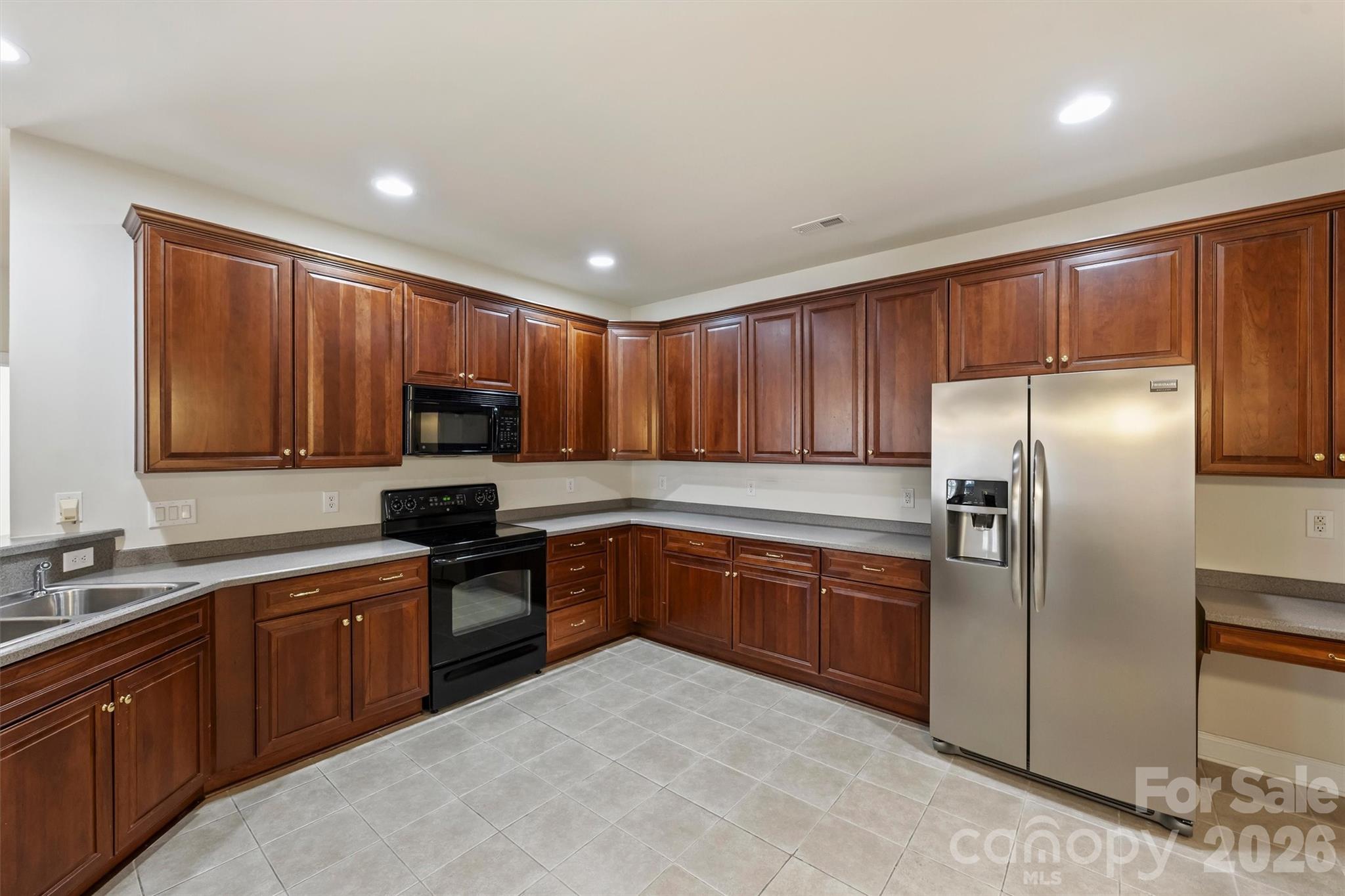 2015 Woodburn Terrace Matthews NC 28105