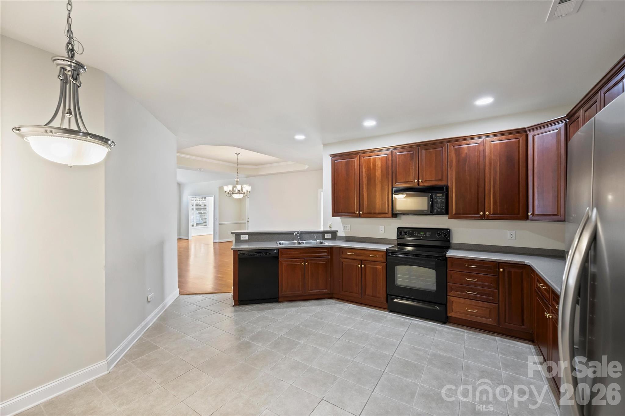 2015 Woodburn Terrace Matthews NC 28105