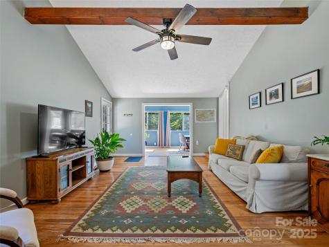 143 Mountain Crest Road Swannanoa NC 28778