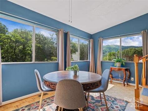 143 Mountain Crest Road Swannanoa NC 28778