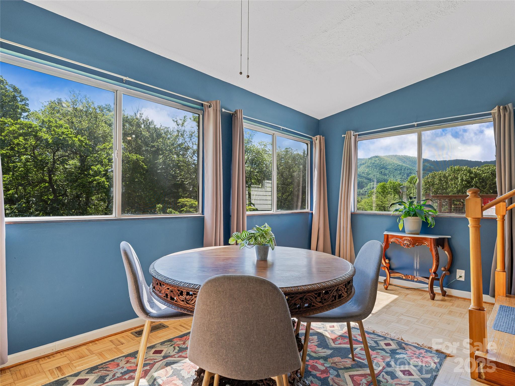 143 Mountain Crest Road Swannanoa NC 28778
