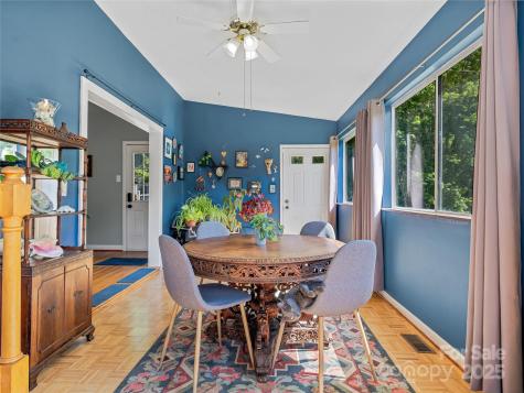 143 Mountain Crest Road Swannanoa NC 28778
