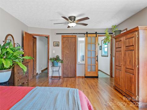 143 Mountain Crest Road Swannanoa NC 28778