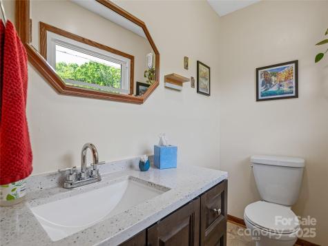 143 Mountain Crest Road Swannanoa NC 28778