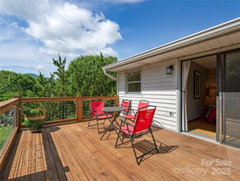 143 Mountain Crest Road Swannanoa NC 28778