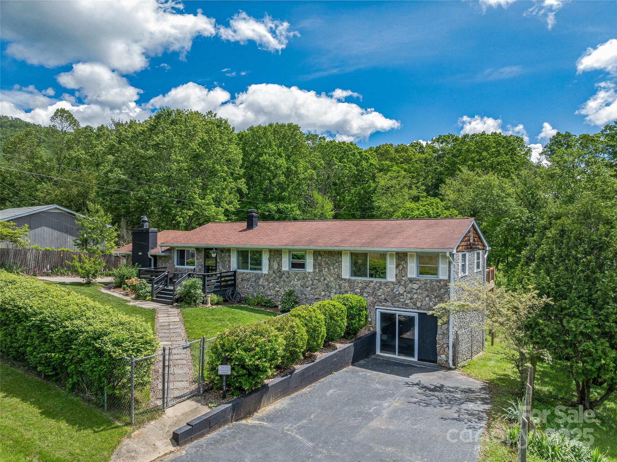 143 Mountain Crest Road Swannanoa NC 28778